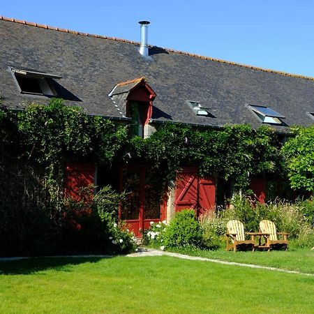 La Maison Jaune à la Janaie Parigné Exterior foto