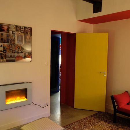 La Maison Jaune à la Janaie Parigné Exterior foto